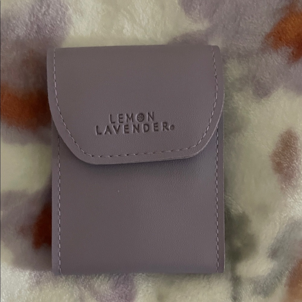 Lemon Lavender Nail Care Kit in Lavender New - Picture 4 of 5